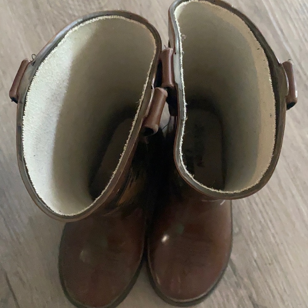 Boys rain boots